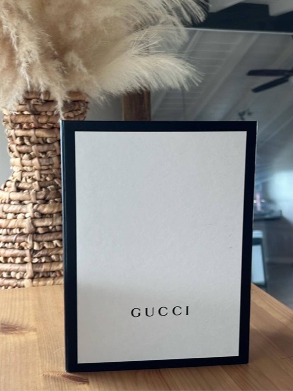 Gucci box